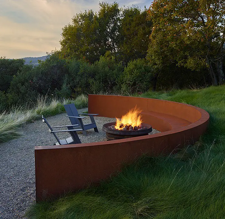 Arch Setting Fire Pit