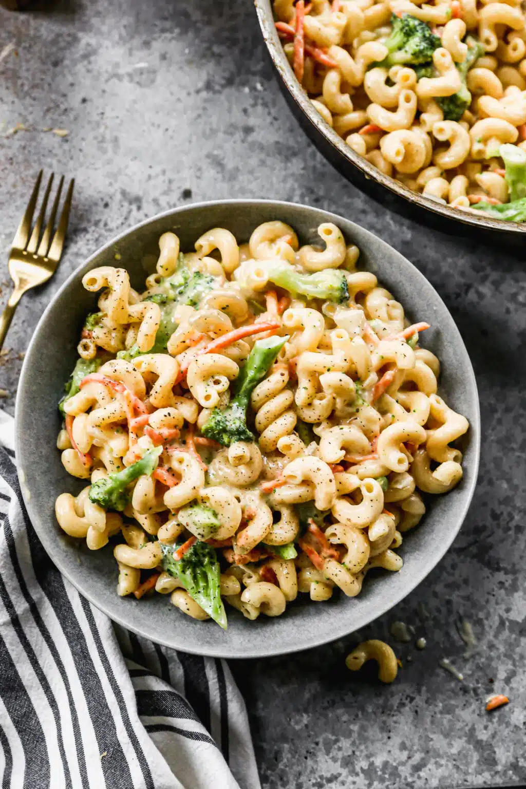 Broccoli Cheddar Pasta Salad