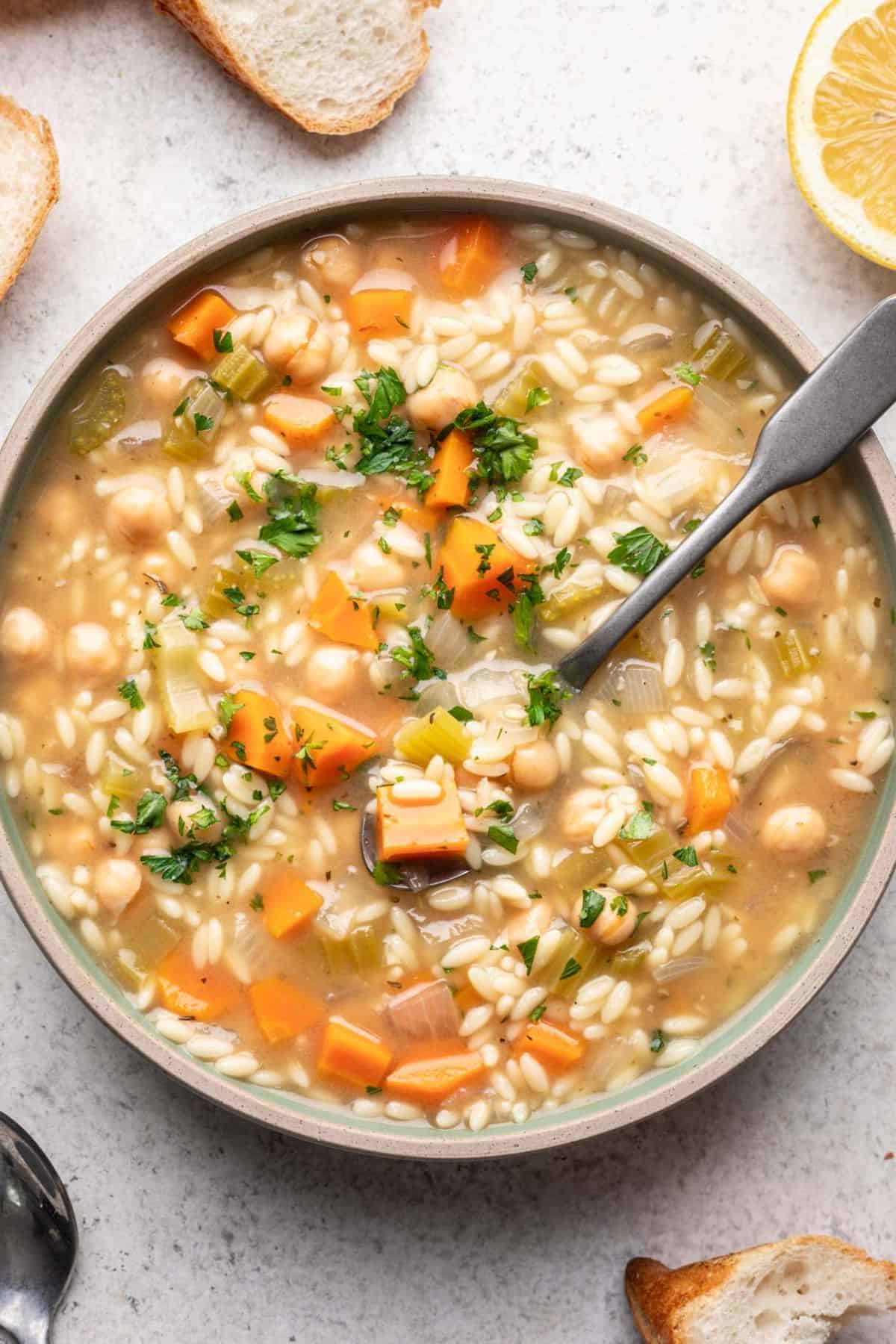 Slow Cooker Lemon Garlic Orzo with Veggies