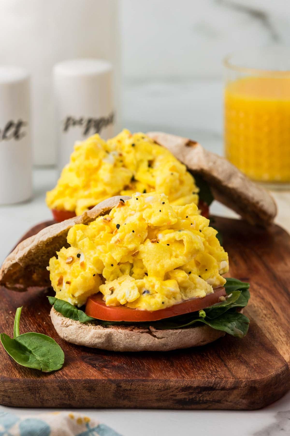 Cottage Cheese and Egg Breakfast Sandwich