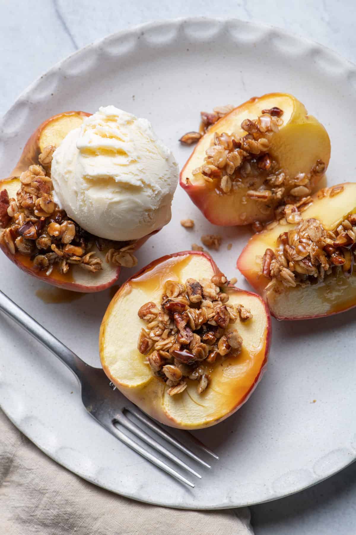 Baked Apples with Cinnamon & Nuts