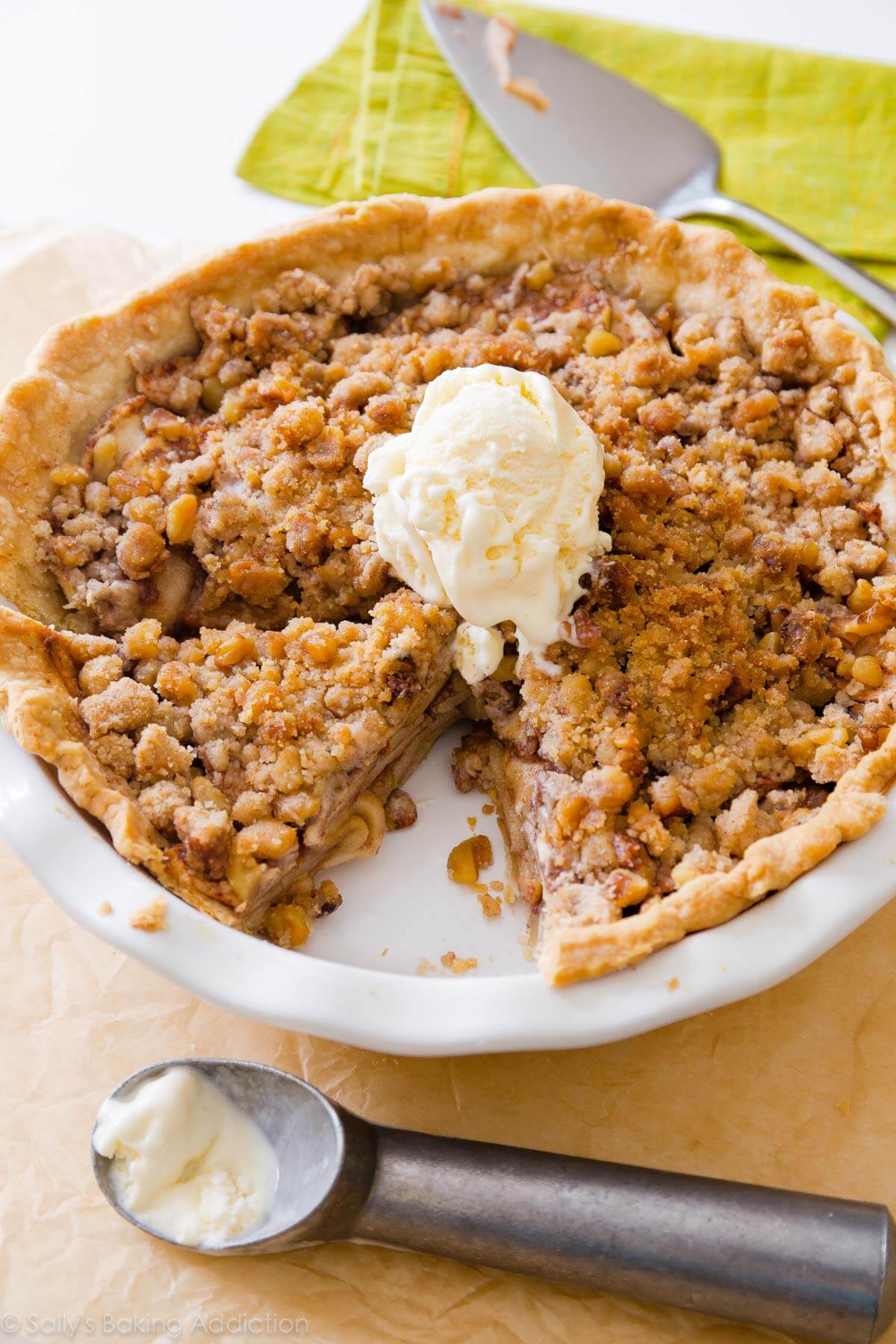 Apple Crumble Pie