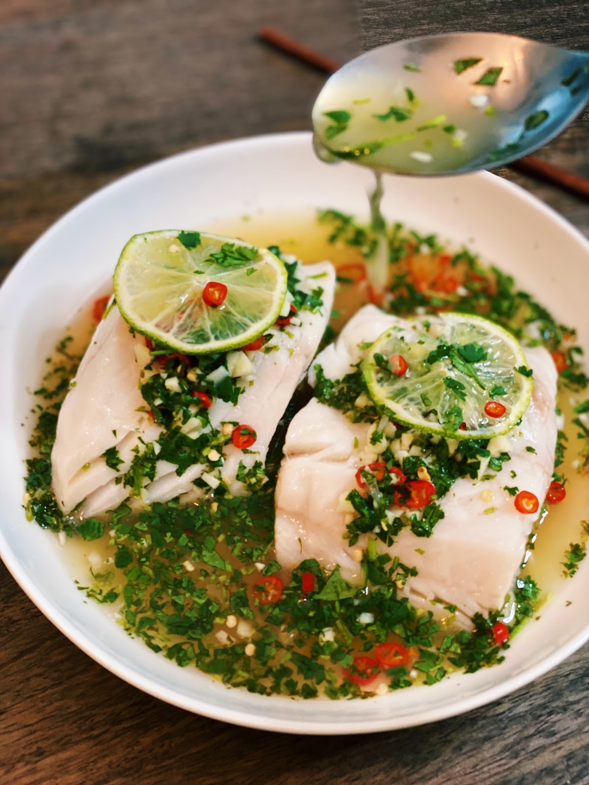 Steamed Fish with Lime and Garlic