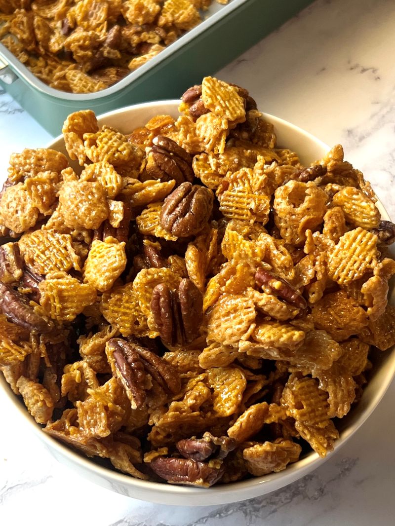 Maple Pecan Snack Mix