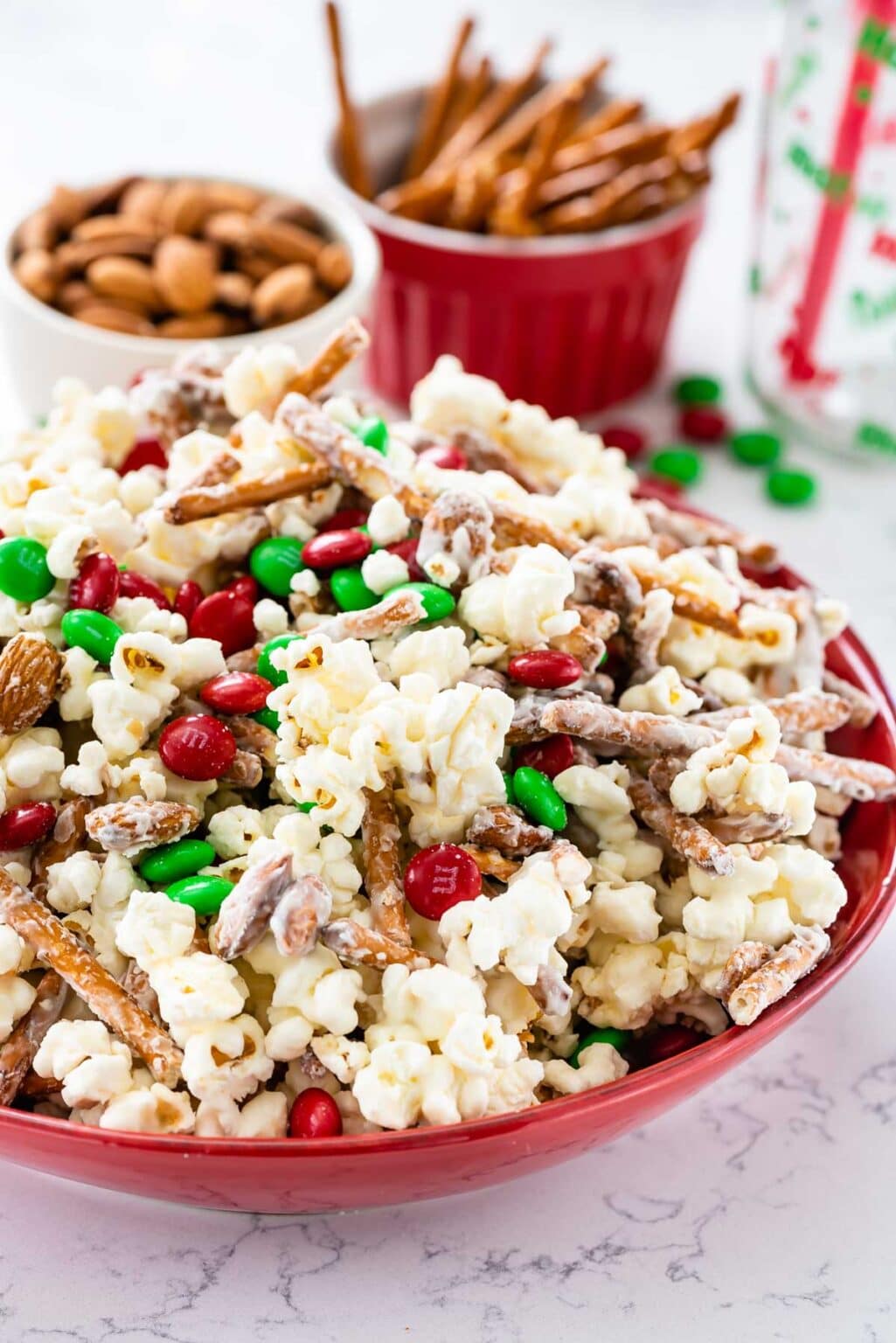 Mistletoe Munch Mix