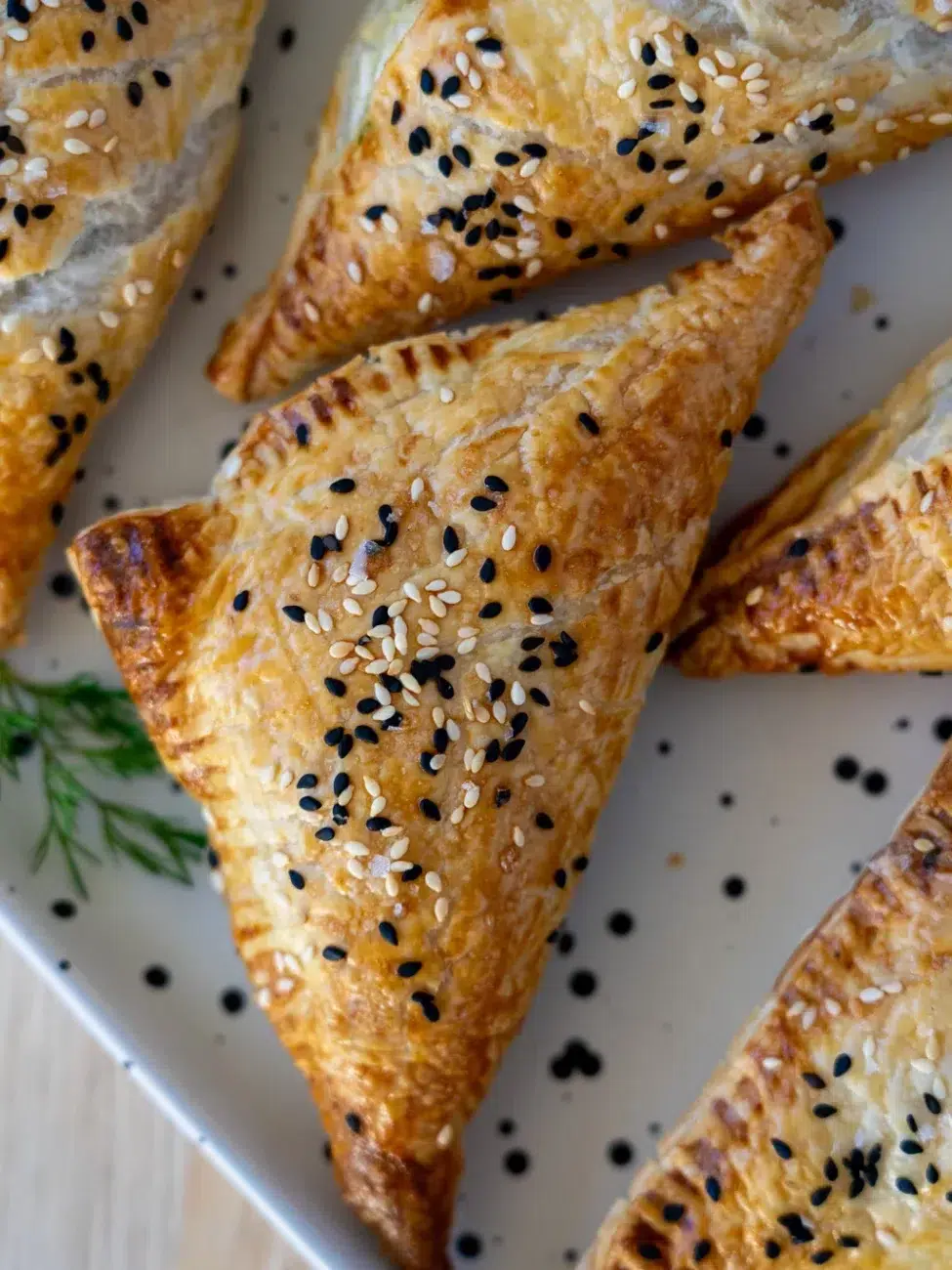 Spinach and Feta Puff Pastry Parcels
