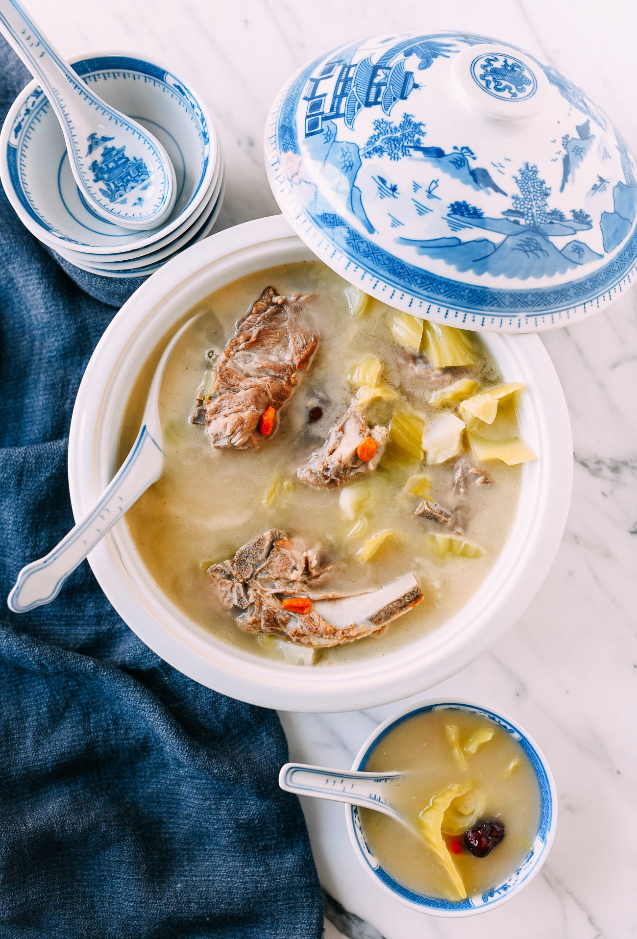 Chinese Mustard Green and Pork Soup (Zha Cai Rou Si Tang)
