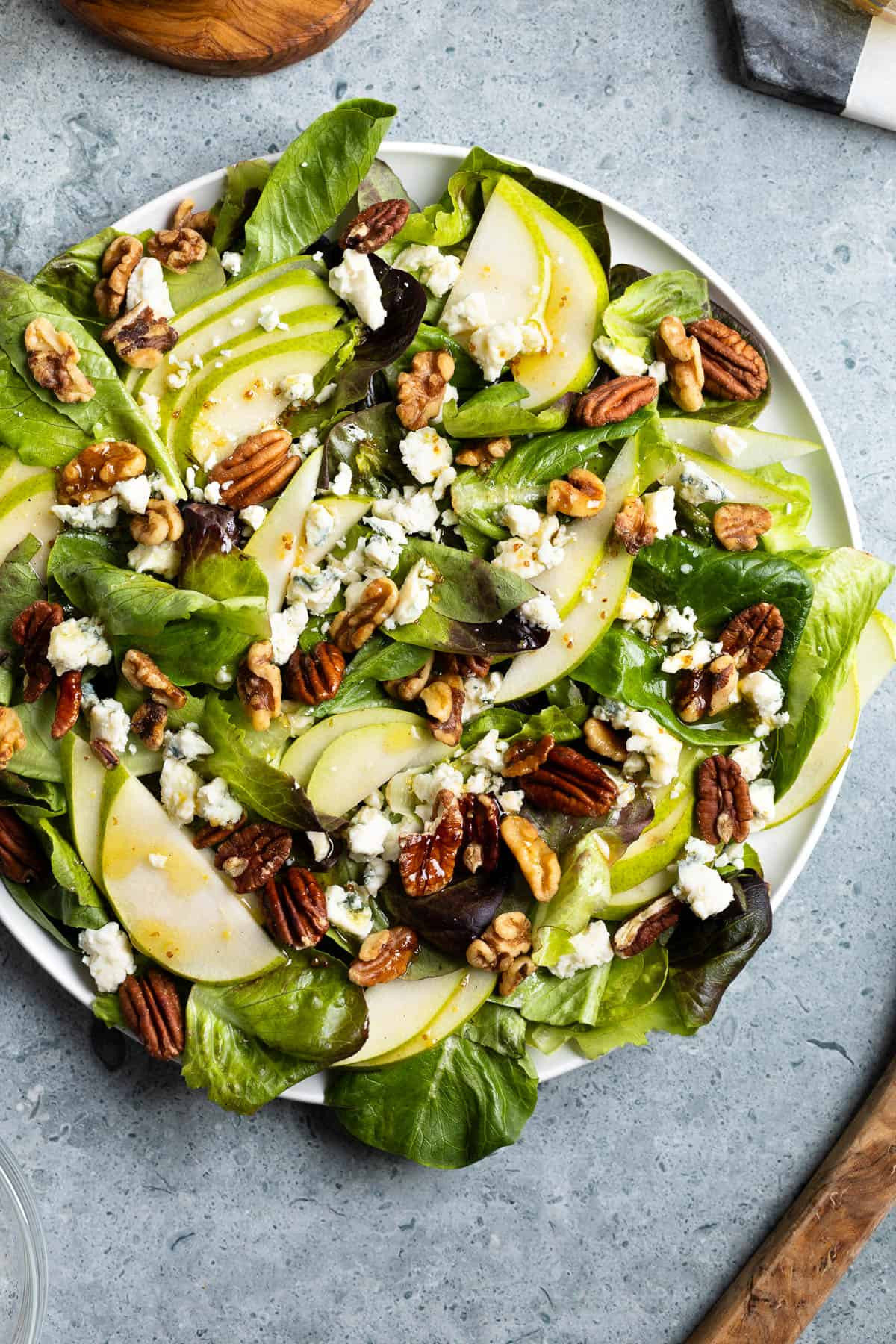 Pear and Gorgonzola Salad