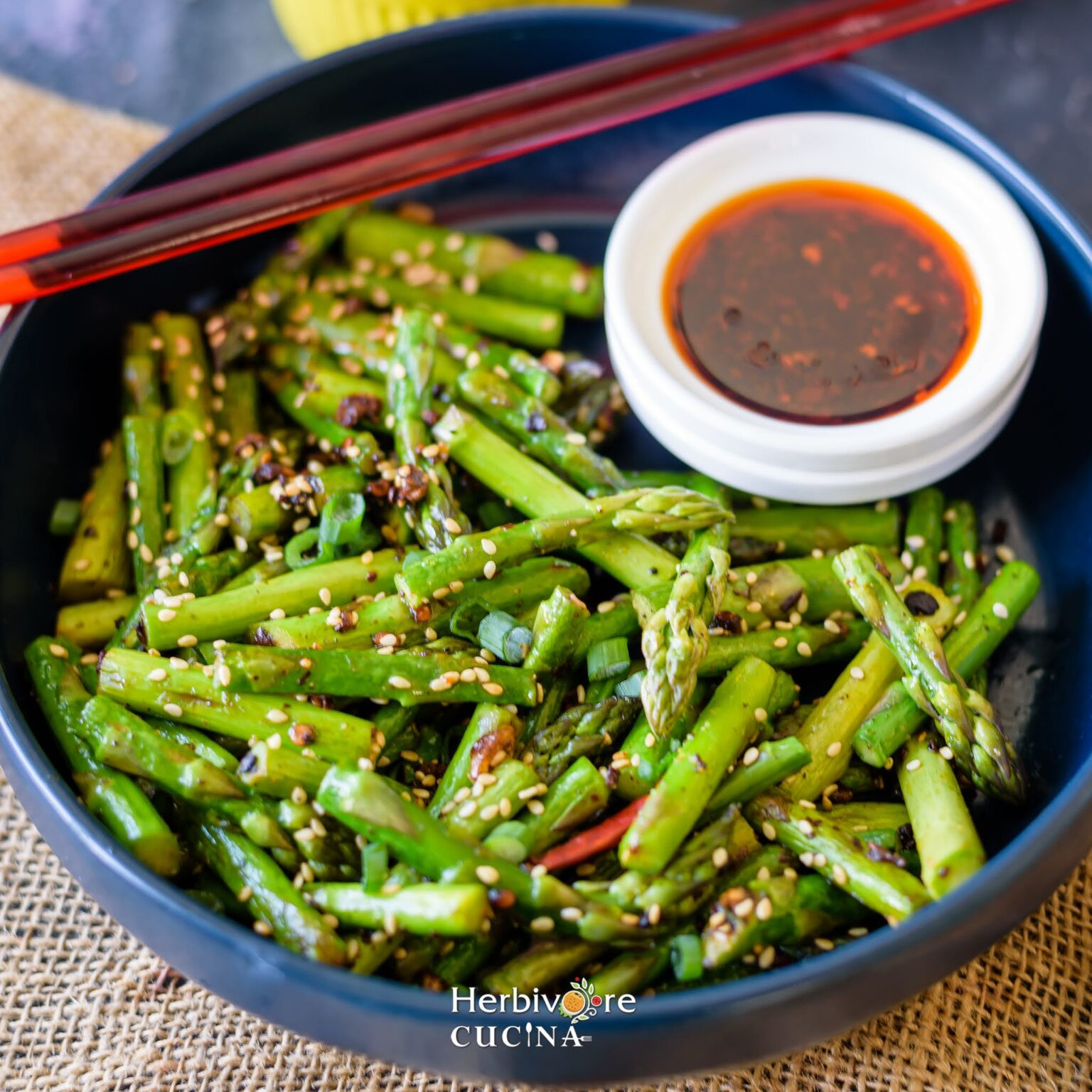 Sesame Ginger Stir-Fry Asparagus