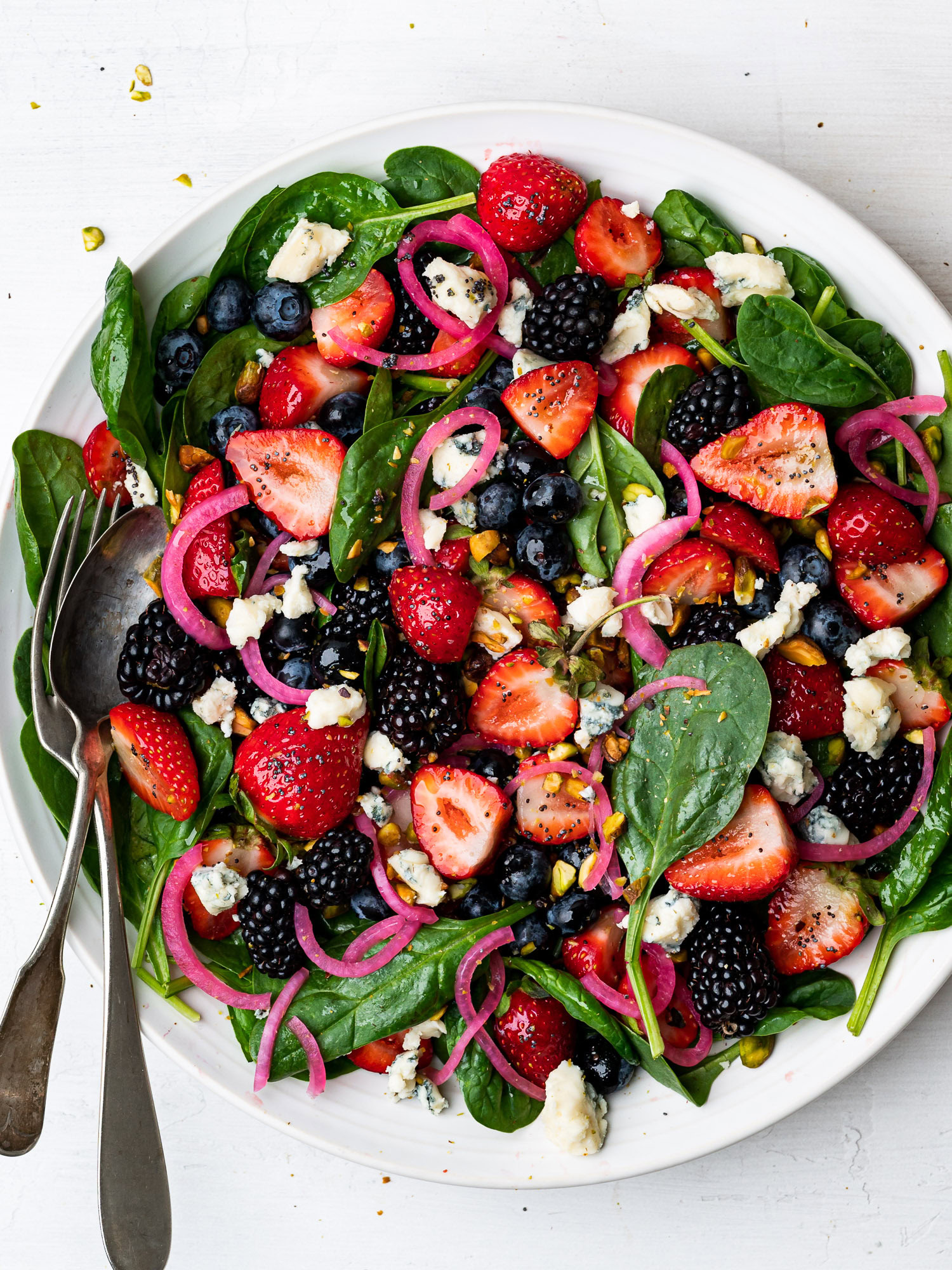 Spinach Berry Detox Salad