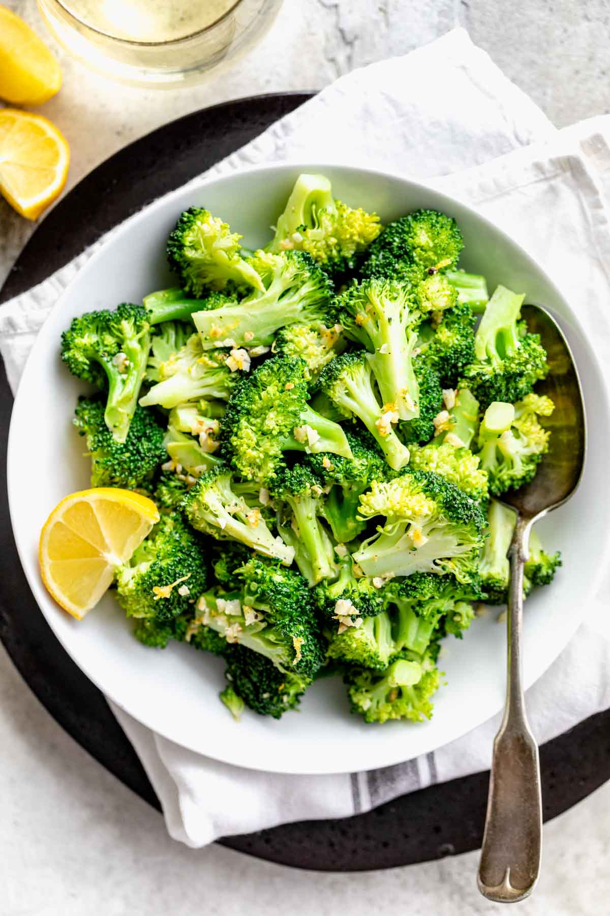 Simple Lemon Garlic Broccoli Salad
