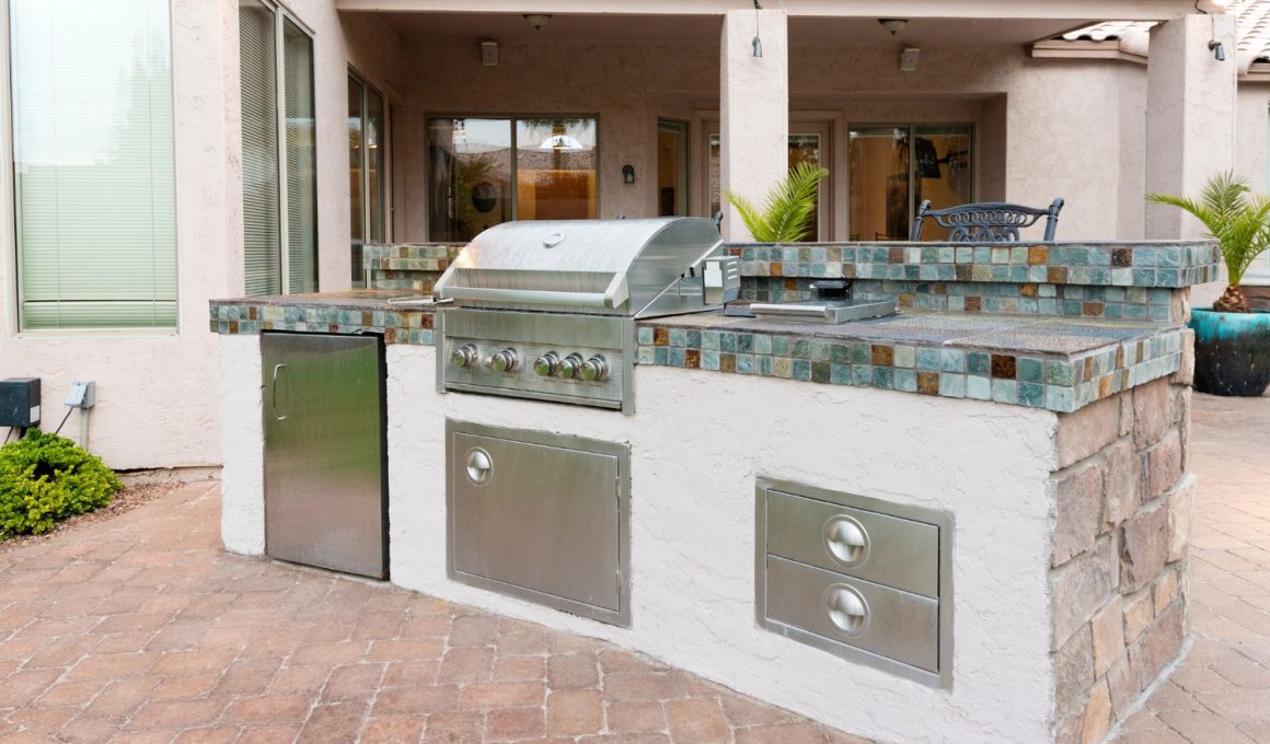 Backyard Kitchen Ideas