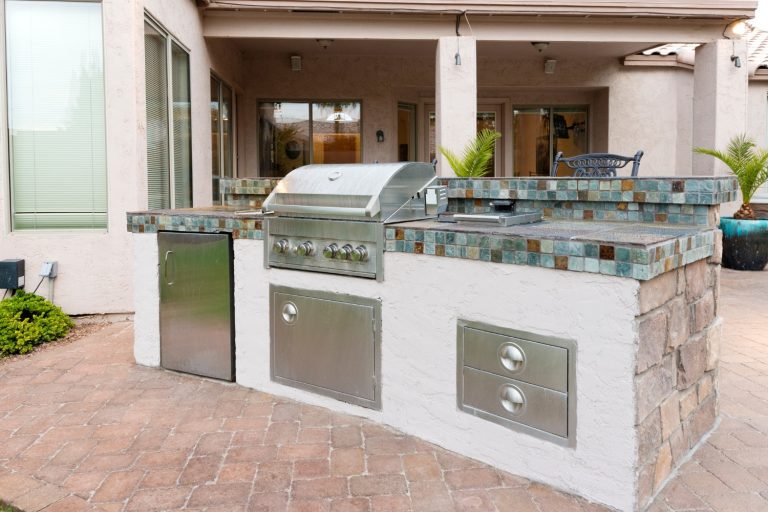 Backyard Kitchen Ideas