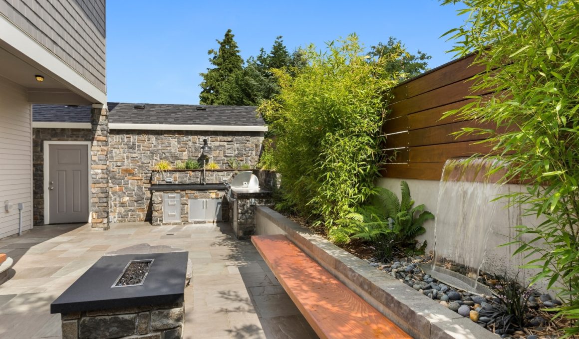 Must See Backyard Hardscape