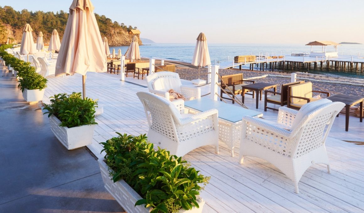 Beautiful Coastal Patio Decor Ideas