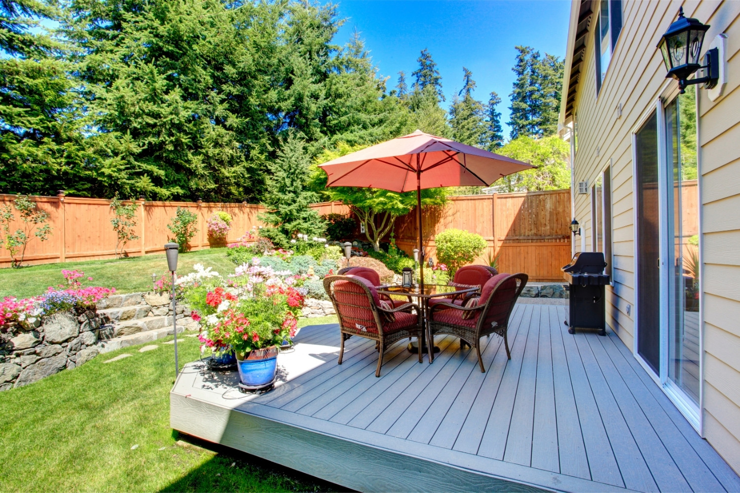 Beautiful Townhome Backyard Ideas