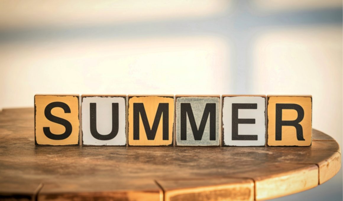 Wooden Summer Sign Ideas to Make and Display at Home