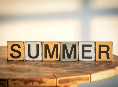 Wooden Summer Sign Ideas to Make and Display at Home
