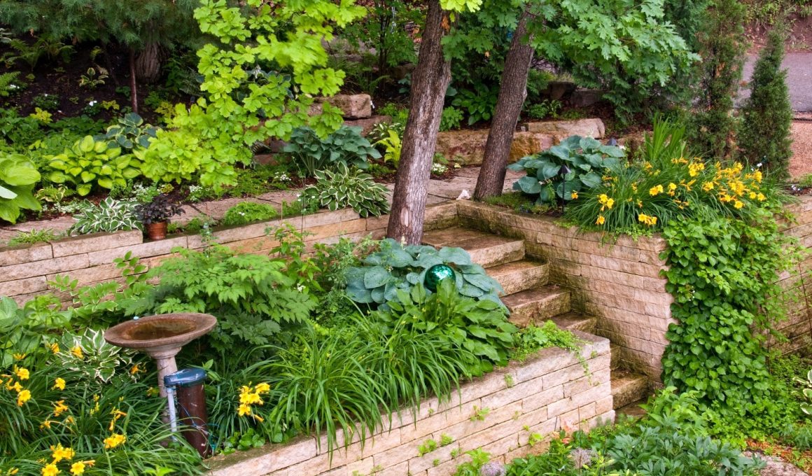 Awesome Retaining Wall Flower Bed Ideas You'll Love