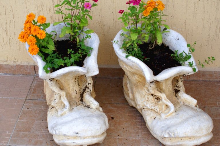 DIY Garden Cement Crafts That Are Useful