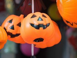 Plastic Pumpkin Decorating Ideas